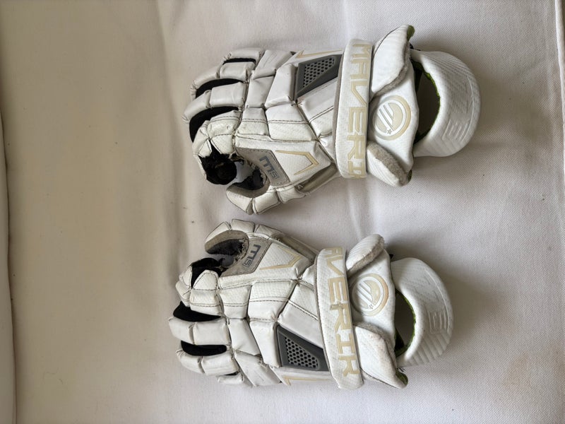 Maverik M5 Lacrosse Gloves Large (Used)