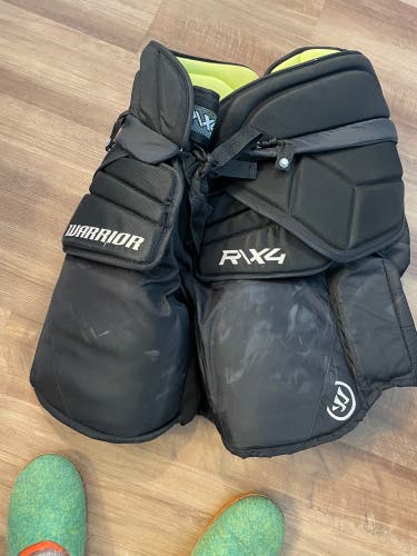 Senior Medium Warrior Ritual X4 E Hockey Goalie Pants (Used)