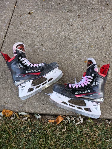 Bauer Vapor 4 Hockey Skates 9.5 (Used)