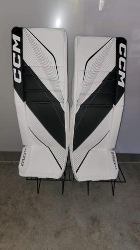 33+1" CCM Eflex 6.5 Goalie Leg Pads (New) Whte/Black