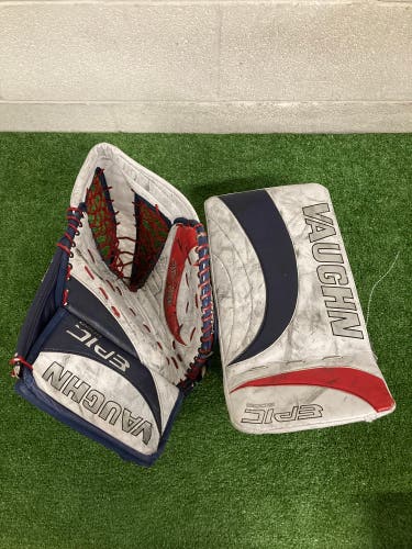 White Senior Vaughn Epic 8000 Goalie Gloves & Blockers Regular (Used)