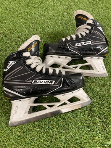 Junior Bauer Supreme S170 Hockey Goalie Skates Regular Width Size 1 (Used)