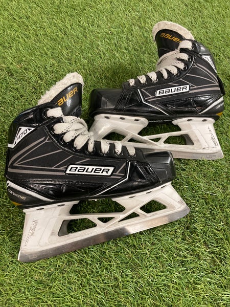 Junior Bauer Supreme S170 Hockey Goalie Skates Regular Width Size 1 (Used)