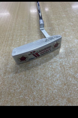 Unisex Titleist Scotty Cameron Blade Right Handed Putter 35" (New)