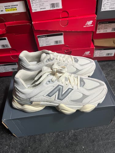 9060 New Balance Shoes (New)