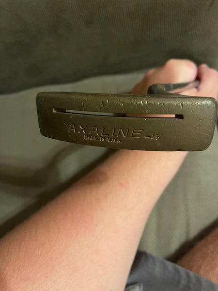 Gold Men's TaylorMade Blade Right Handed Putter 35" (Used)