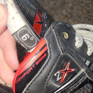 Bauer Vapor 2X Hockey Skates Regular Width Size 6 (Used)