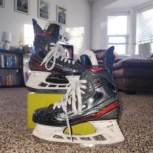 Bauer Vapor 2X Hockey Skates Regular Width Size 6 (Used)