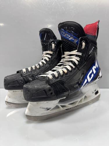 Used CCM Jetspeed XTRA SE Size 9 Wide Skates