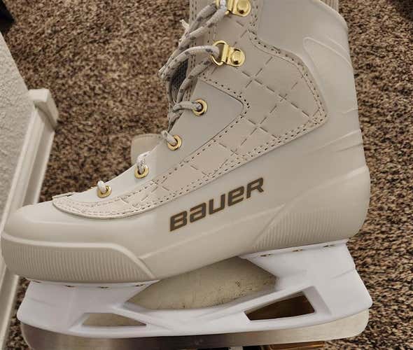 2024 Bauer Tremblant Hockey Skates Size 6 (New)