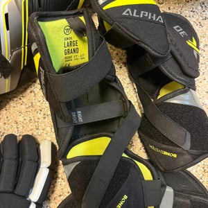 Senior Large Warrior Alpha Pro Elbow Pads (Used)