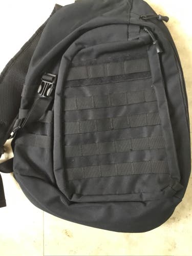 Black Adult Unisex Unbranded Day Pack (Used)