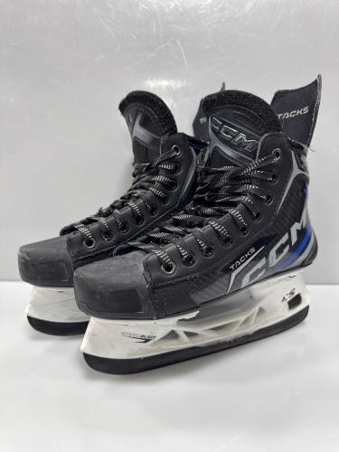 Used CCM Tacks Classic Size 3.5 Wide Skates