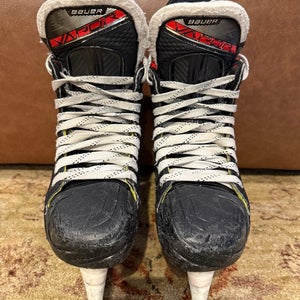 Bauer Vapor 2X Pro Hockey Skates Regular Width Size 4 (Used)