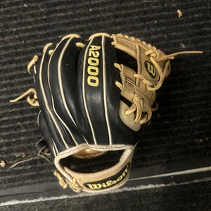 2024 Wilson A2000 RH Infield Baseball Glove 11.5" (Used)