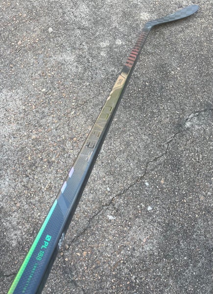 Warrior Covert QR6 PRO Pro Stock Hockey Stick Right W28 85 FLEX 14721