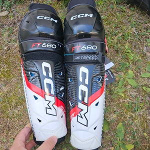 Junior CCM Ft 680 12" Shin Pads (New)