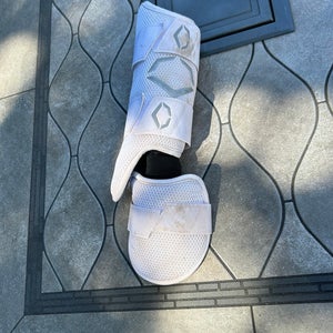 White EvoShield Leg guard Shin Guards (Used)