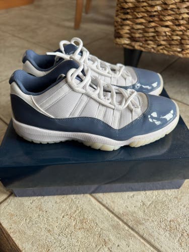 Men's Size M 11.5 (W 12.5) Air Jordan 11 Shoes (Used)