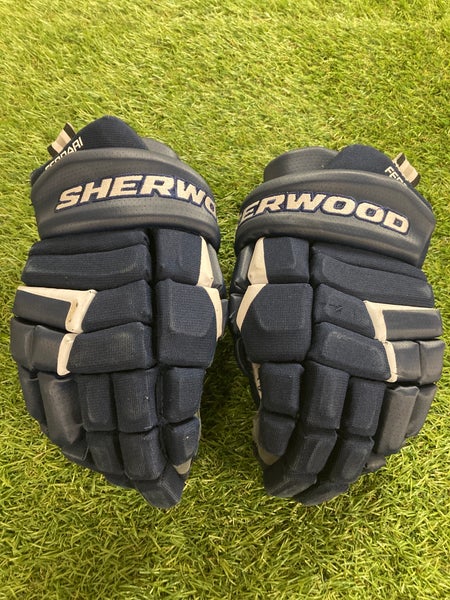 Blue Junior Sher-Wood Code 3 Gloves 10" (Used)