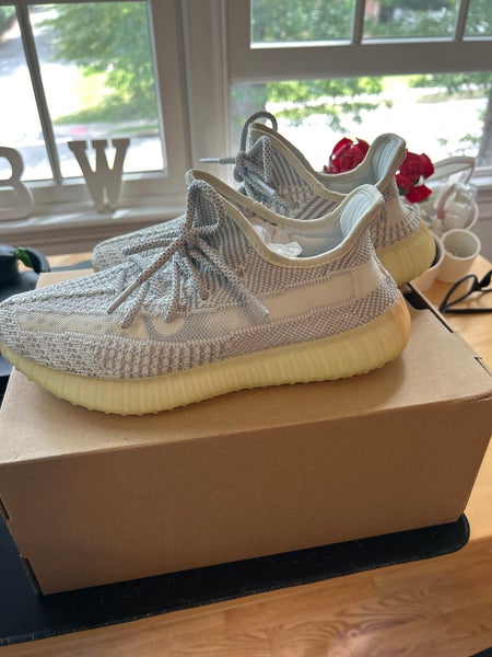 Size M 8.0 YEEZY Yeshay (reflective)