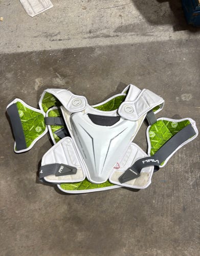 Large Adult Maverik M5 Shoulder Pads (Used)