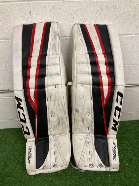 White 35" Senior CCM Extreme Flex II 860 Goalie Leg Pads (Used)