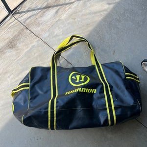 Warrior Pro player hockey bag