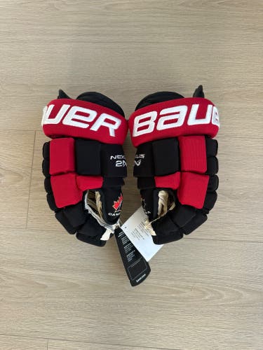 New Pro Stock Team Canada 12" Bauer 2N Hockey Gloves