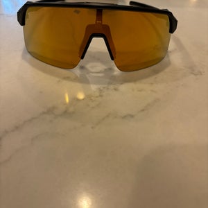 Black Unisex Oakley Sunglasses (Used)