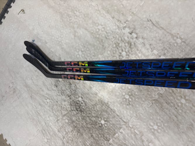 Intermediate CCM Ribcor Trigger 9 Team Right Handed Hockey Stick P28 Pro Stock (Used)