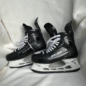 2022 Bauer Supreme Mach Hockey Skates Regular Width size 10 (Used)