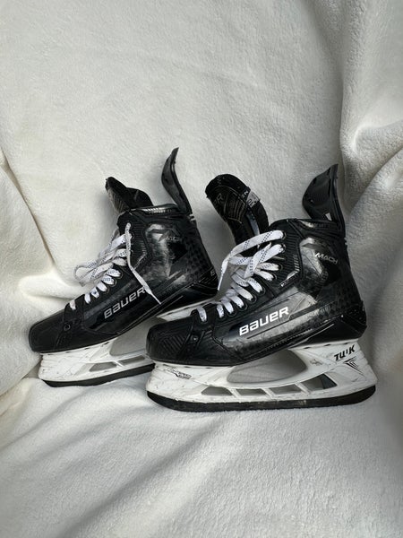 2022 Bauer Supreme Mach Hockey Skates Regular Width size 10 (Used)