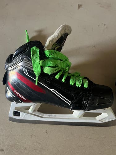2023 CCM EFLEX 6.9 Hockey Goalie Skates Regular Width 7 (Used)