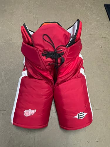 Men's Senior Large Easton Hockey Pants Pro Stock (New) - Red Wings
