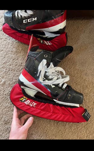 CCM JetSpeed FT4 Pro Hockey Skates Regular Width 6 (Used)