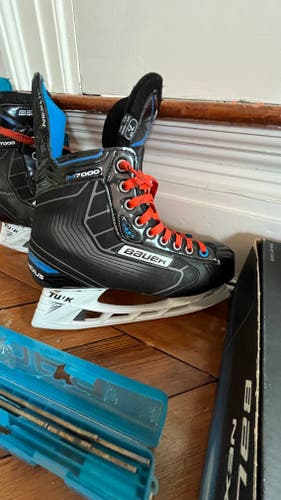 NEW Bauer Nexus N7000 Ice Hockey Skate LEFT SKATE ONLY Extra Wide Width 8.0EE 8.0 EE