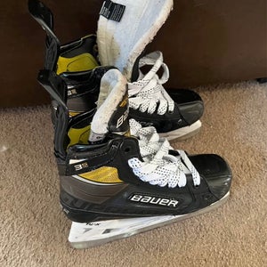 Bauer Supreme 3S Pro Hockey Skates Regular Width 6 (Used)
