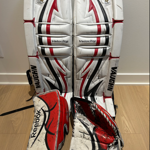 37"  Vaughn Velocity V4 Goalie Leg Pads  (Used)