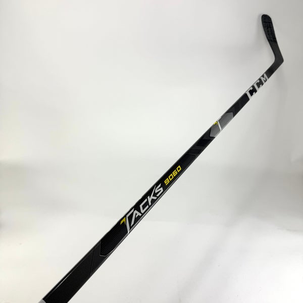 Used Left CCM Tacks 9060 | 85 Flex P29 Curve Grip | E636