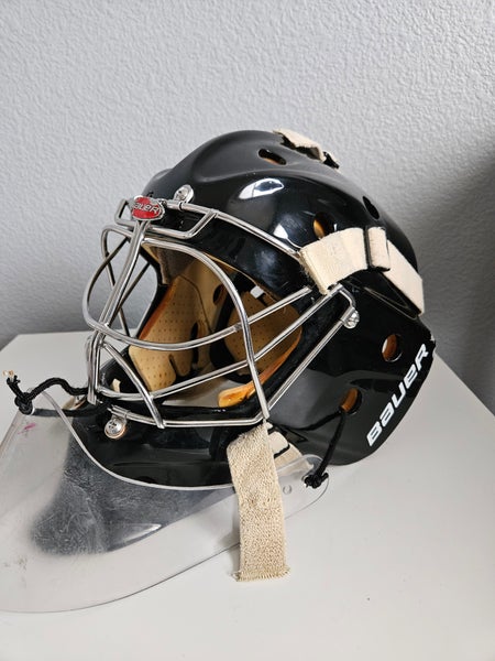 Senior Large Bauer Profile 950 Goalie Mask (Used)