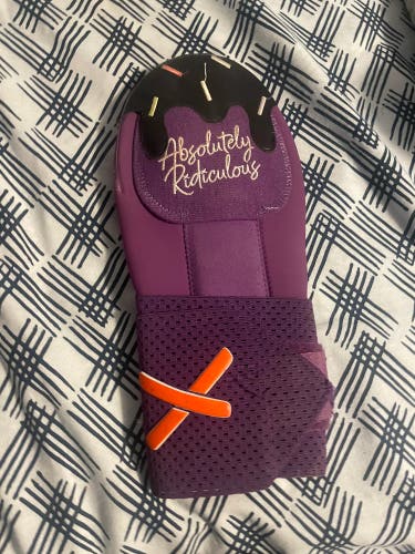 Black Senior Sliding Mitt (Used)