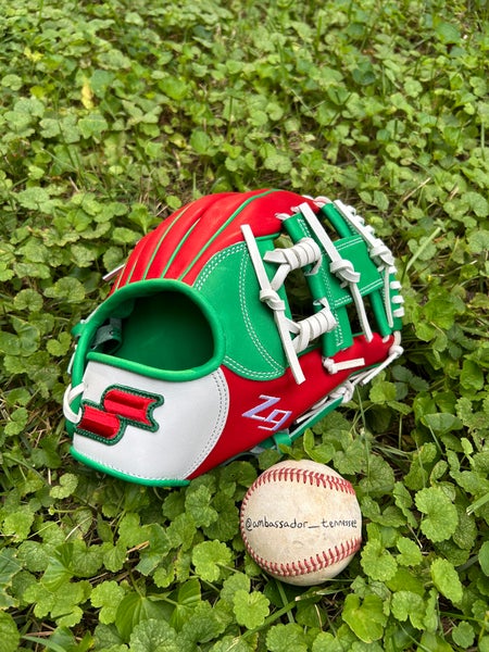 SSK Z9 Maestro 11.5” Red/White/Green Spiral I Web Infield Baseball Glove
