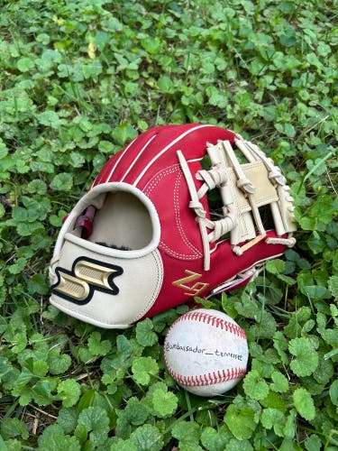 SSK Z9 Maestro 11.5” Red/Blonde Spiral I Web Infield Baseball Glove