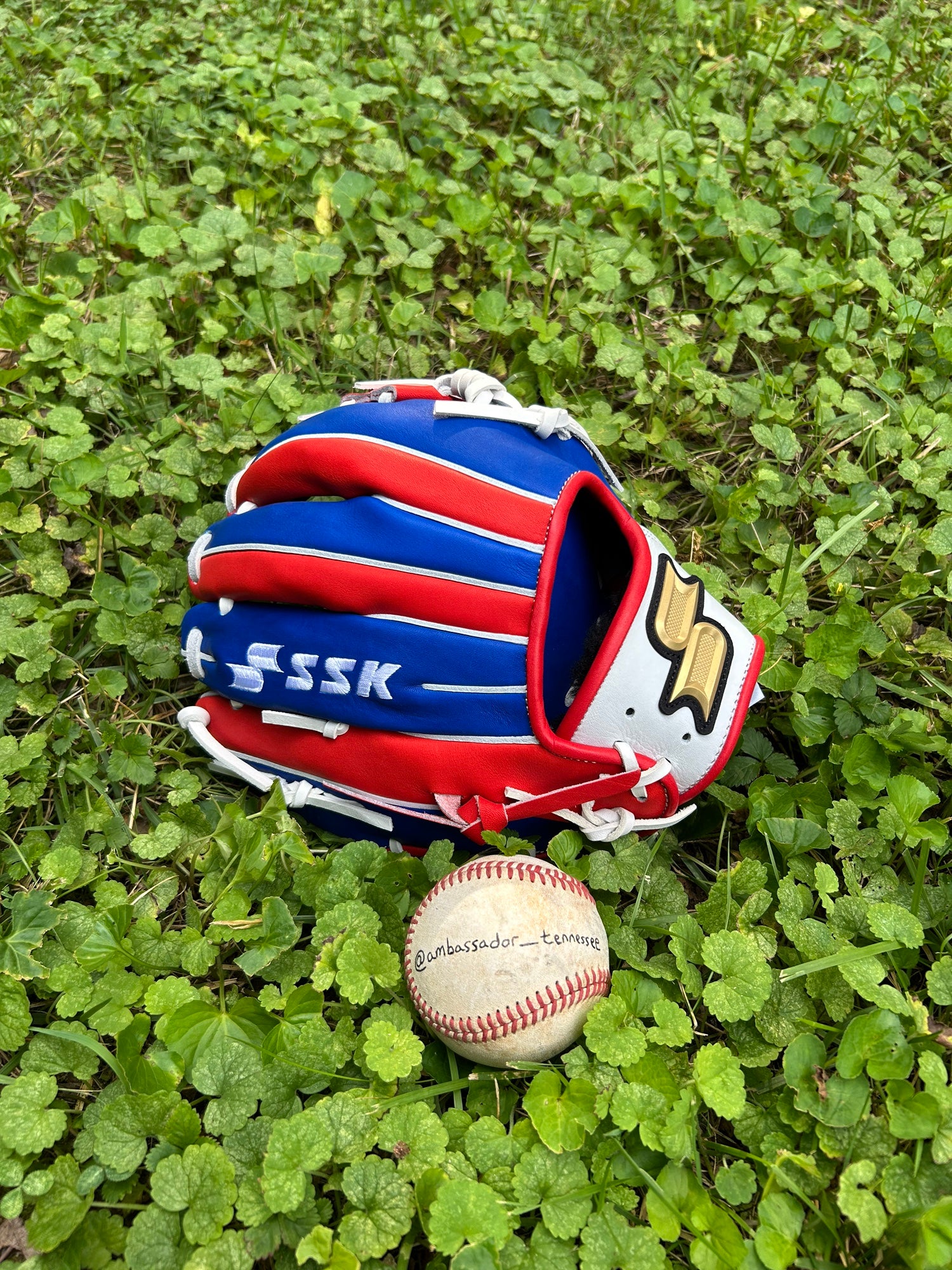 SSK Z9 Maestro 11.5” Red/White/Blue Spiral I Web Infield Baseball