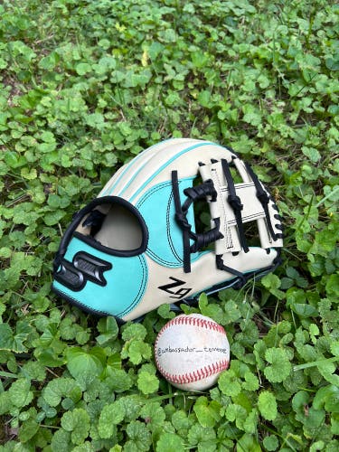 SSK Z9 Maestro 11.5” Camel/Mint/Black Spiral I Web Infield Baseball Glove