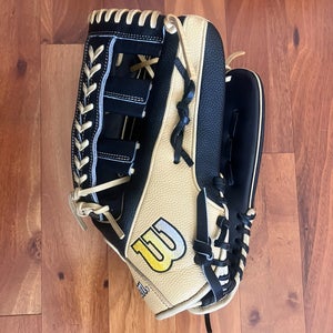 Wilson A2000 1810 Baseball Glove 12.75" (Used) RHT