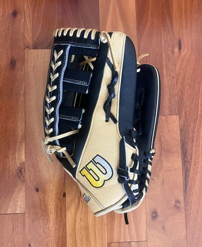 Wilson A2000 1810 Baseball Glove 12.75" (Used) RHT