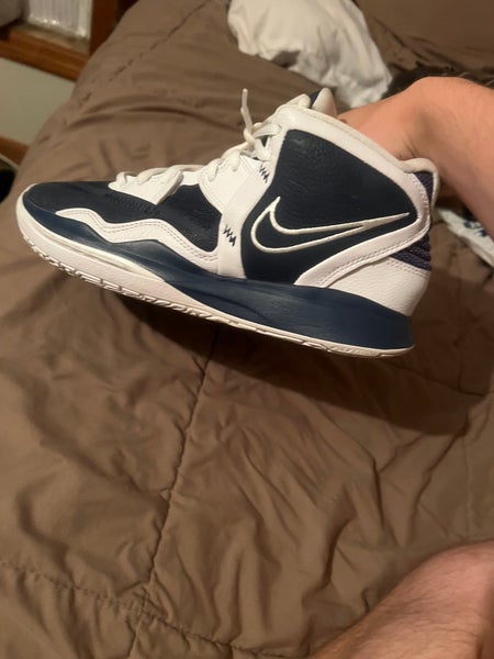 Men's Size M 8.5 (W 9.5) Nike Kyrie Infinity Shoes (Used)