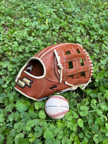 SSK Z7 Specialist 12” Brown/Tan H Web Infield Baseball Glove